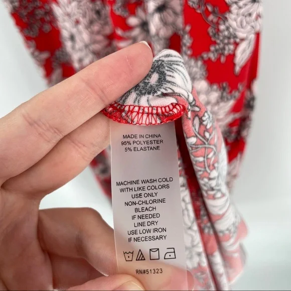 Vince Camuto Floral Sleeveless V-Neck Maxi Dress - Picture 5 of 8